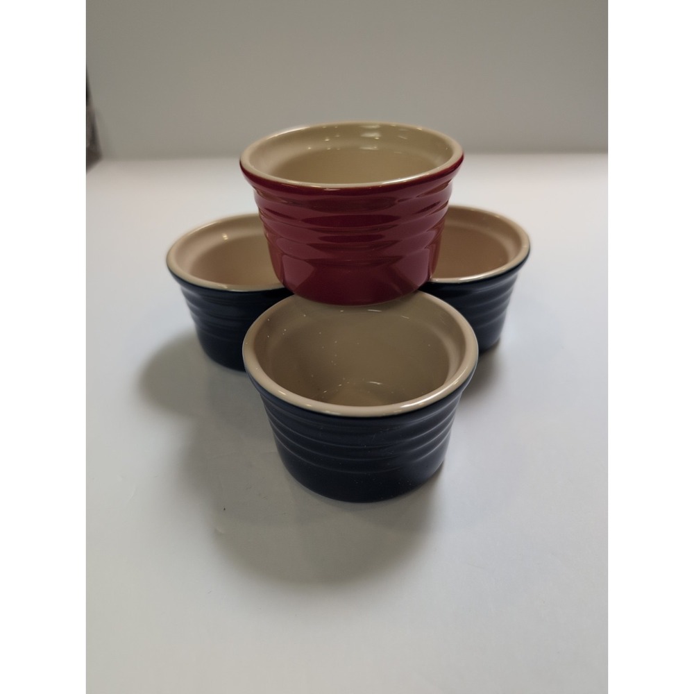 Le Creuset Stoneware Custard Cups 4 Oz 3 Blue 1 Red Ribbed Ramekins- Set Of 4